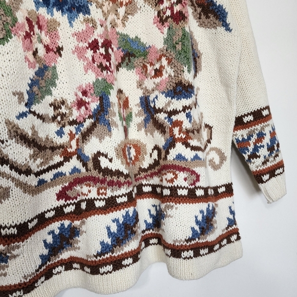 Vintage Heirloom Collections Creme And floral Chunky knit sweater | Sz Medium - Picture 5 of 9